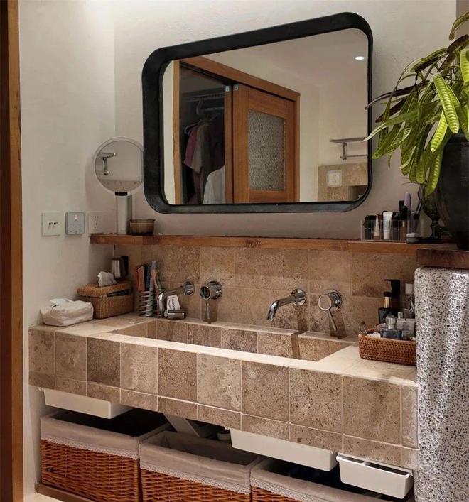 砌浴池”火了!孩子玩得欢还能泡澡乐趣满满ag真人平台第一游戏重庆一户人家的“砖(图7) 砌浴池”火了!孩子玩得欢还能泡澡乐趣满满ag真人平台第一游戏重庆一户人家的“砖(图7)